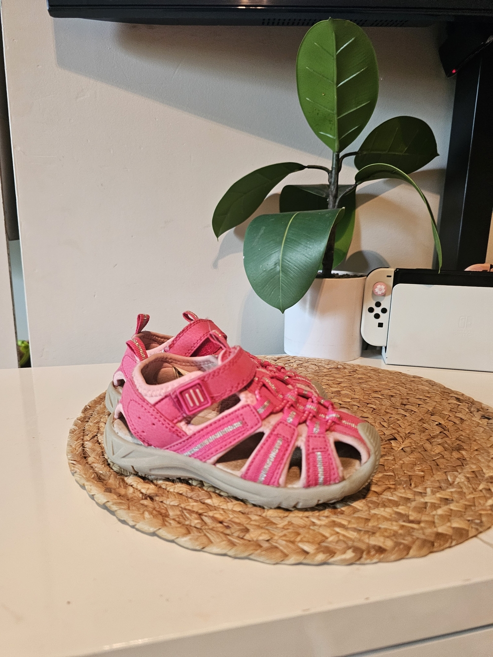 🔥 Bundle • 2/12 🔥 Kids Pink Sport Sandals